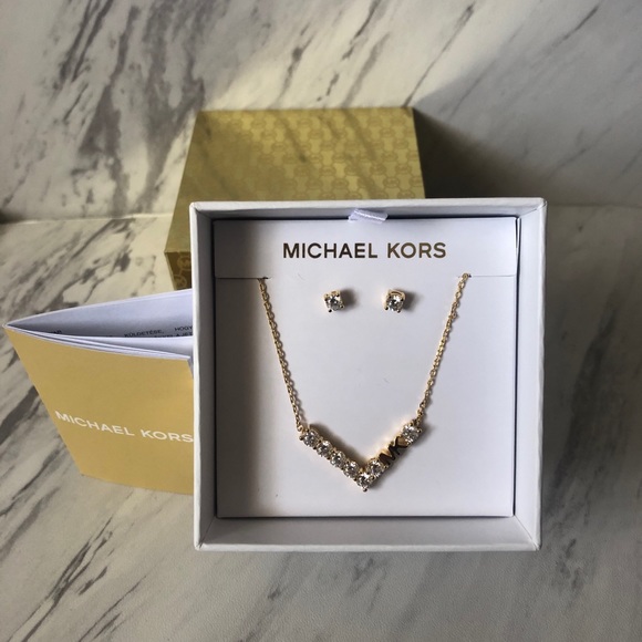 NWT Michael Kors Logo Crystal Necklace & Earrings - Picture 1 of 6